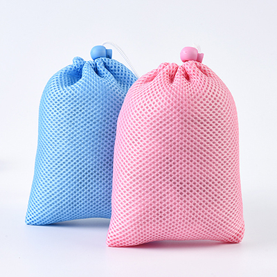 Borsa con coulisse in rete