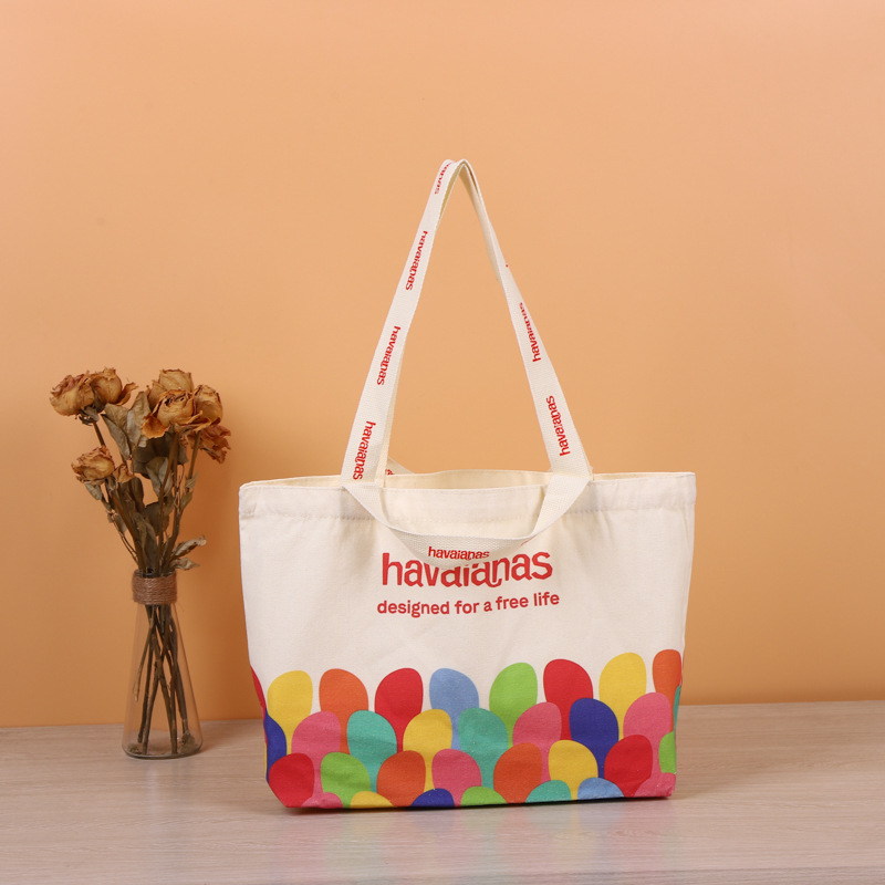 Borsa tote in tela dal design accattivante